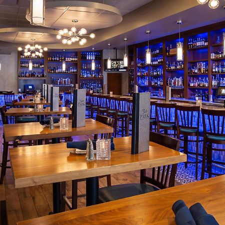 Hilton Garden Inn Clifton Park Bagian luar foto