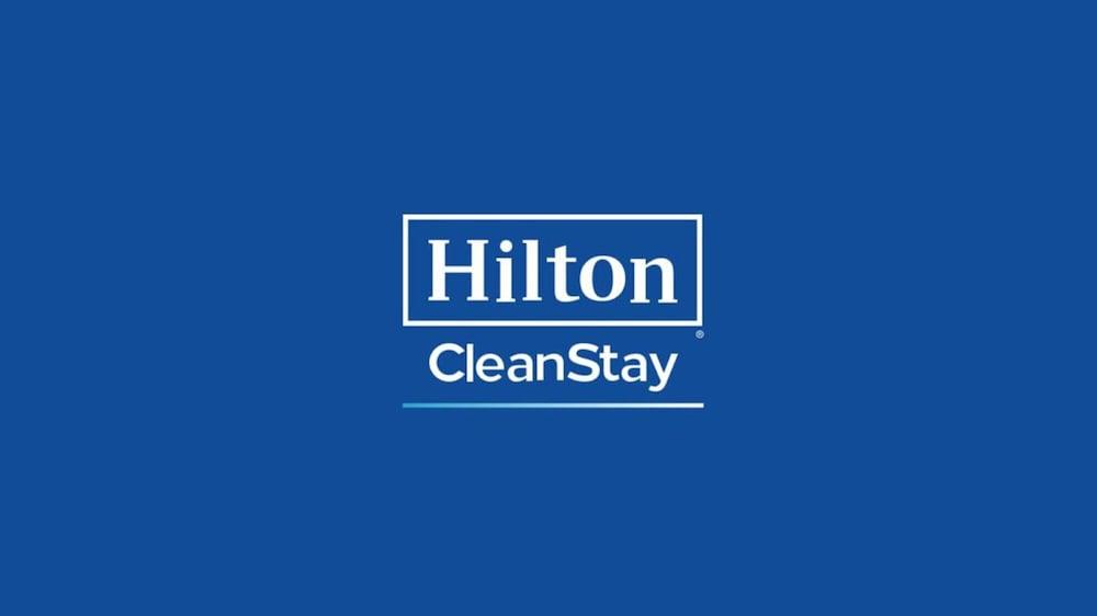 Hilton Garden Inn Clifton Park Bagian luar foto