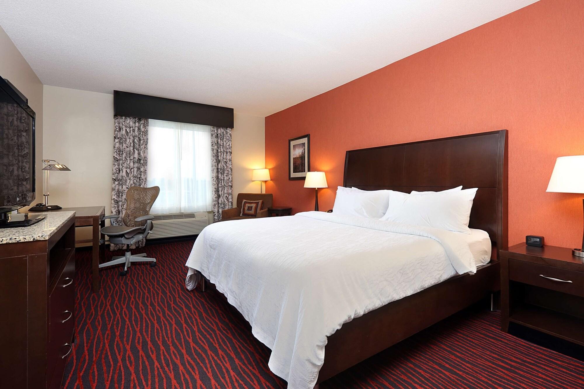 Hilton Garden Inn Clifton Park Bagian luar foto