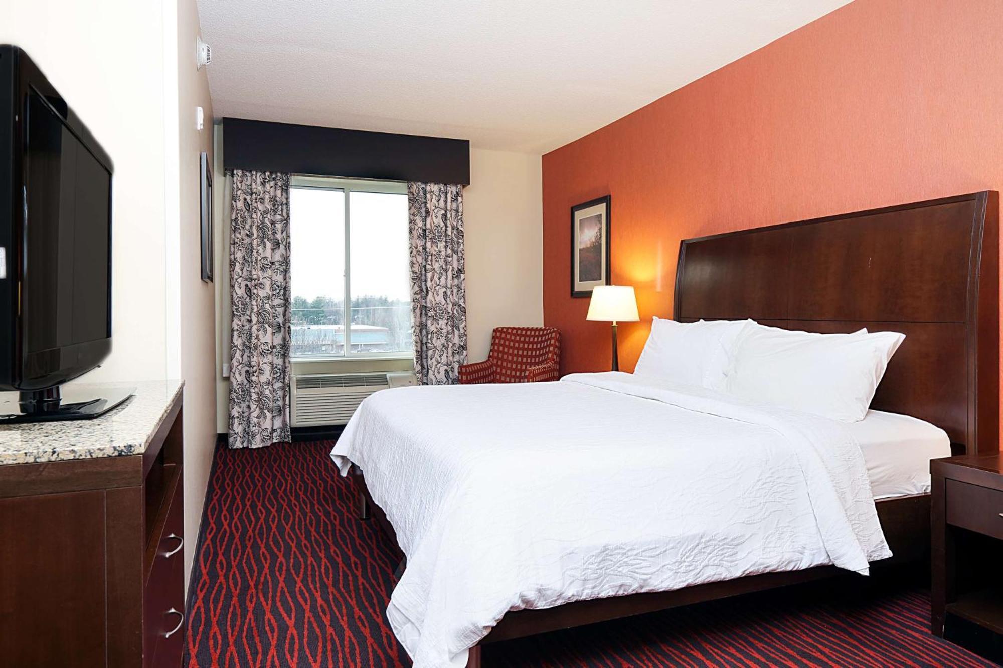 Hilton Garden Inn Clifton Park Bagian luar foto