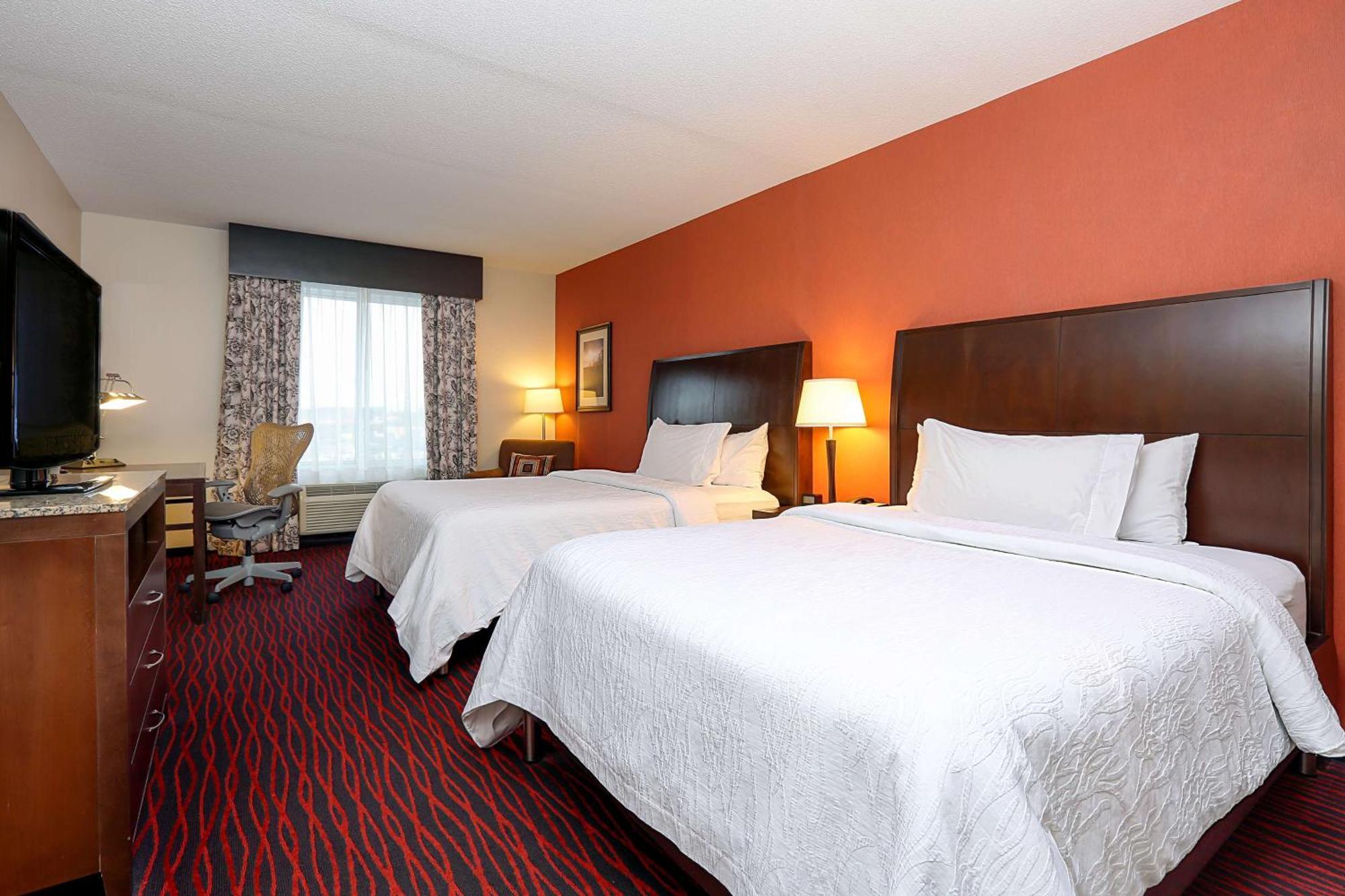 Hilton Garden Inn Clifton Park Bagian luar foto