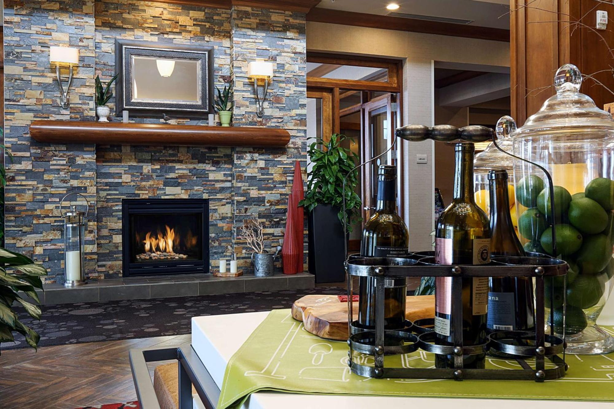 Hilton Garden Inn Clifton Park Bagian luar foto