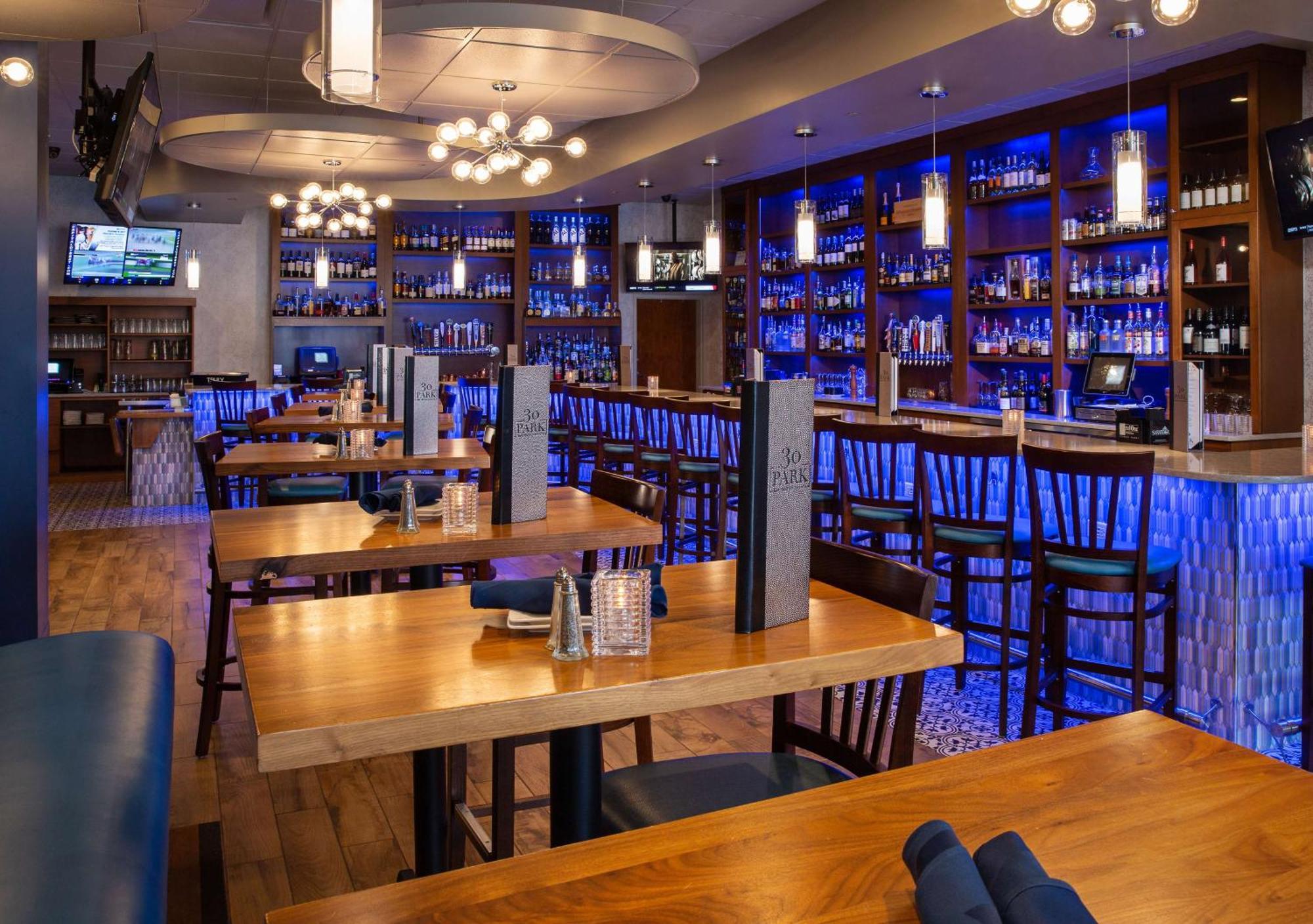Hilton Garden Inn Clifton Park Bagian luar foto