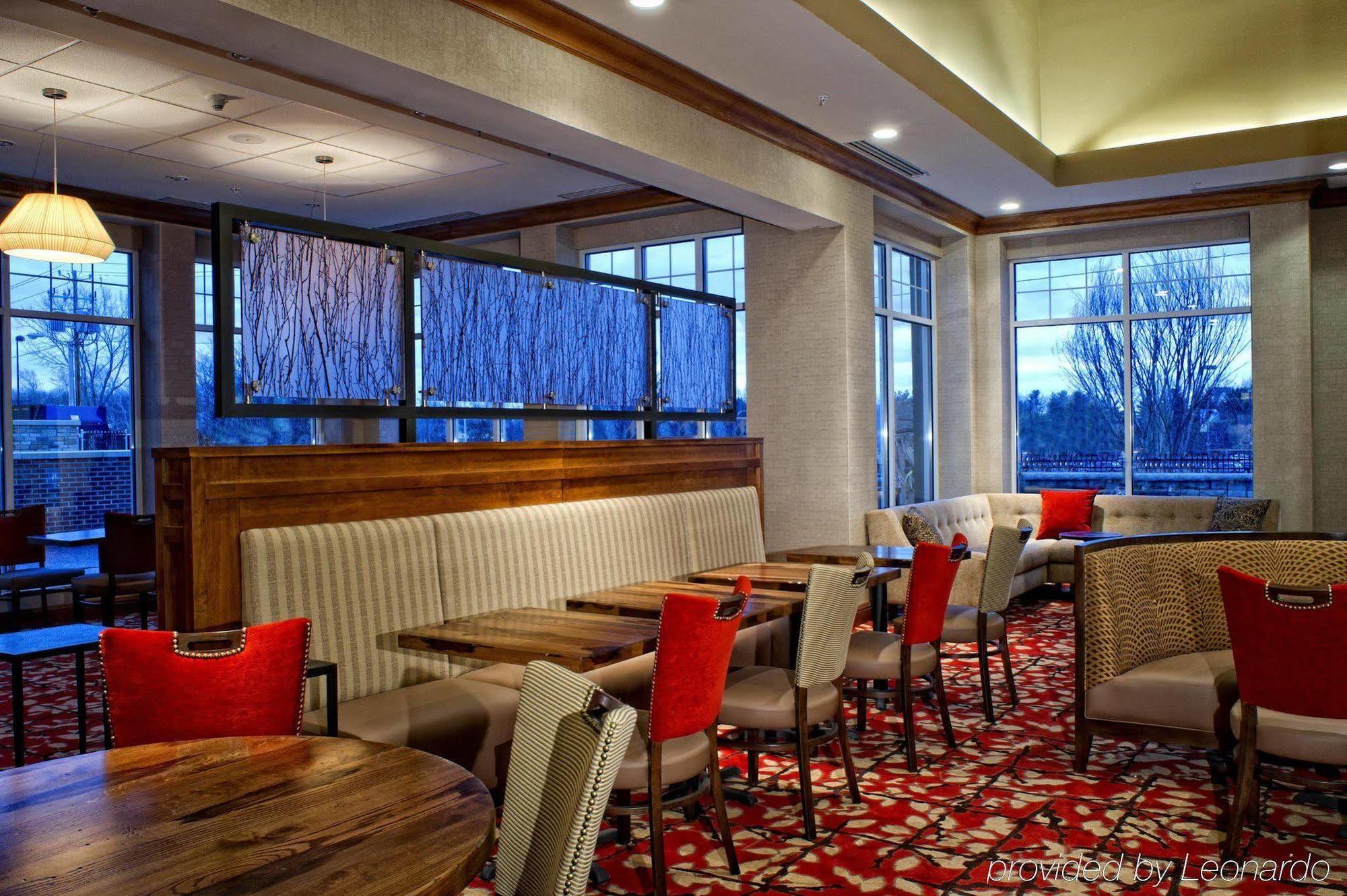 Hilton Garden Inn Clifton Park Bagian luar foto