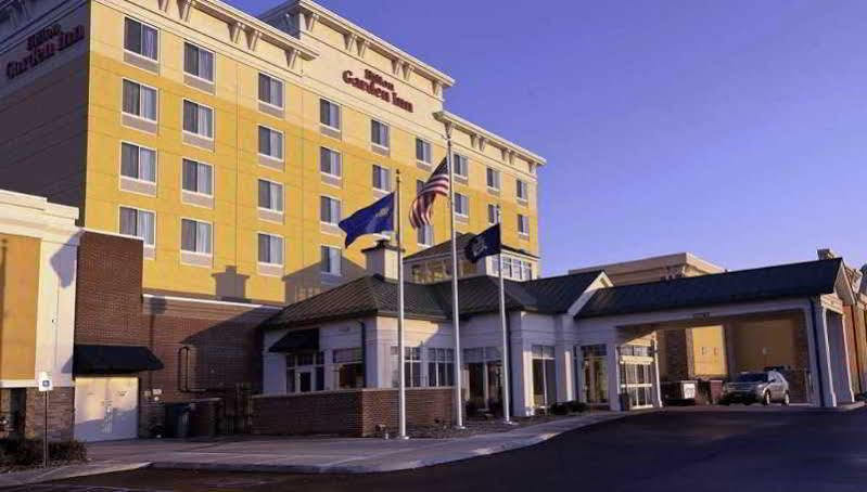 Hilton Garden Inn Clifton Park Bagian luar foto